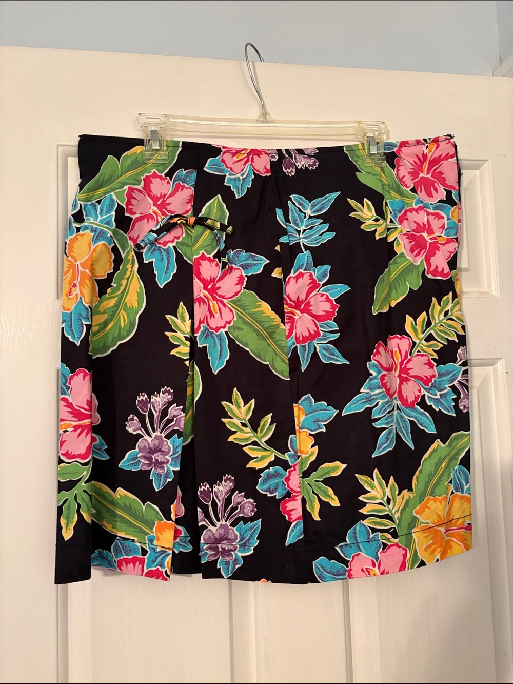 Black Tropical Floral Skort